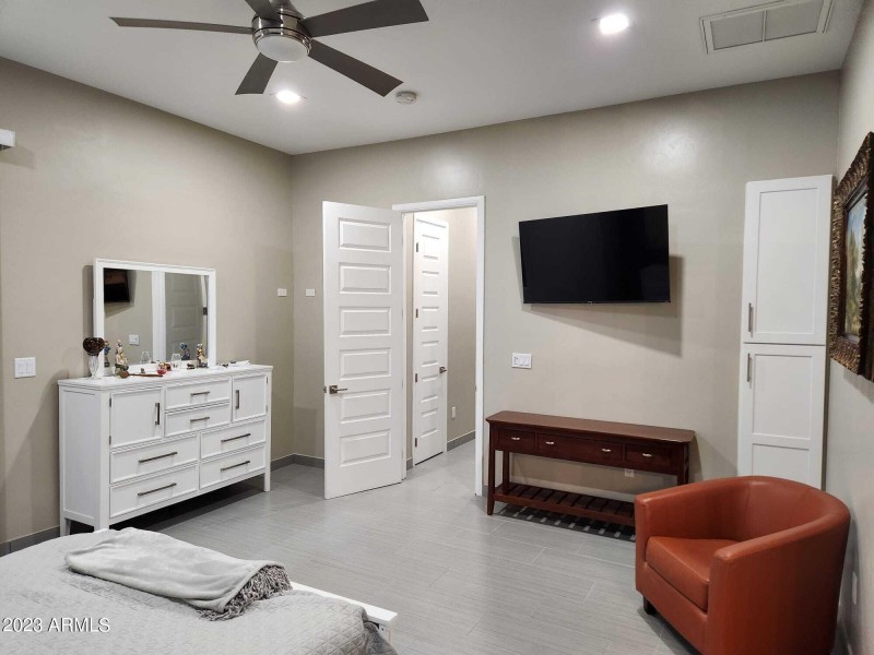 2906 Acacia master bedroom floor