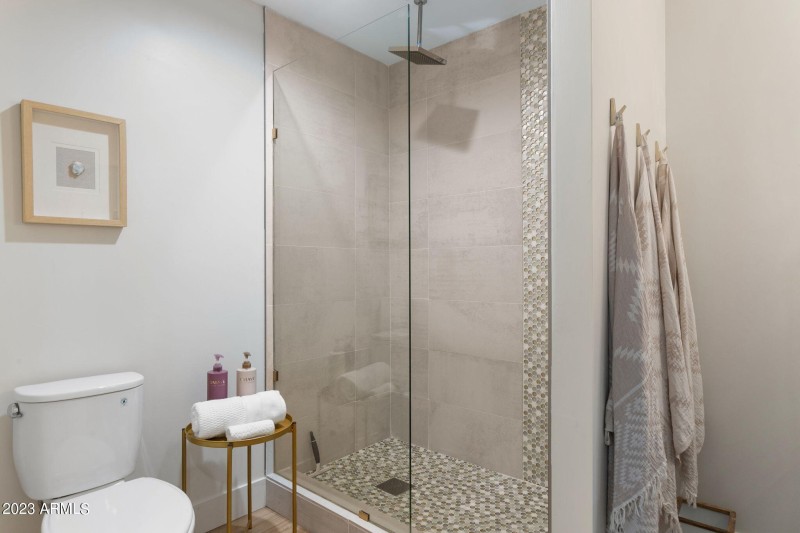Front House- Guest Bath