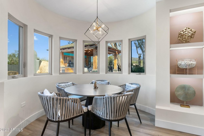 Front House- Dinette