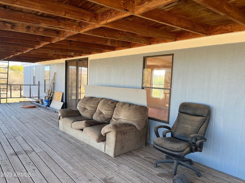 Back Deck E6NU_aDo