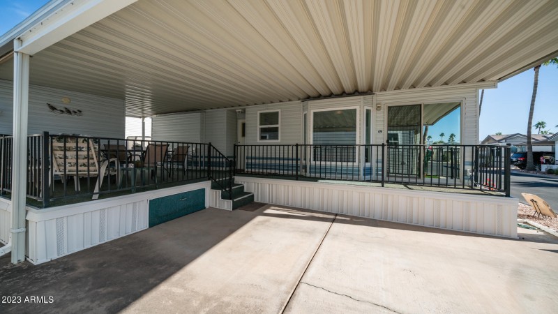 Open outdoor living carport