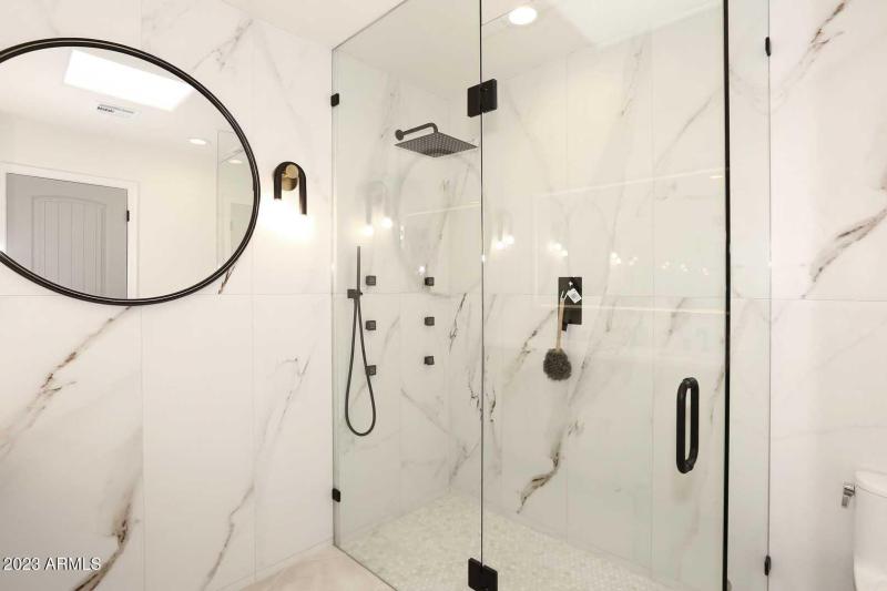 Hall Bath-Shower