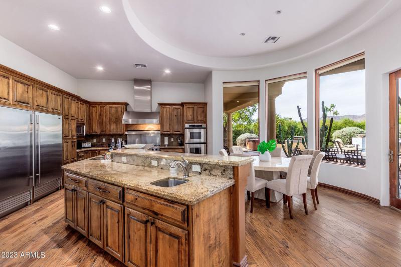 Kitchen is fully equipped