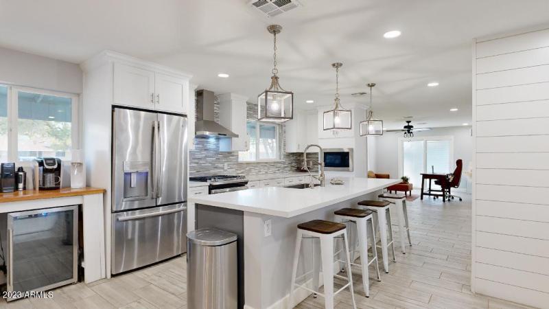 5426-S-College-Ave-12212023_152056