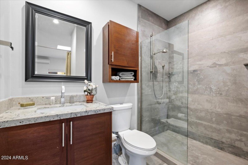 Guest House Bathroom