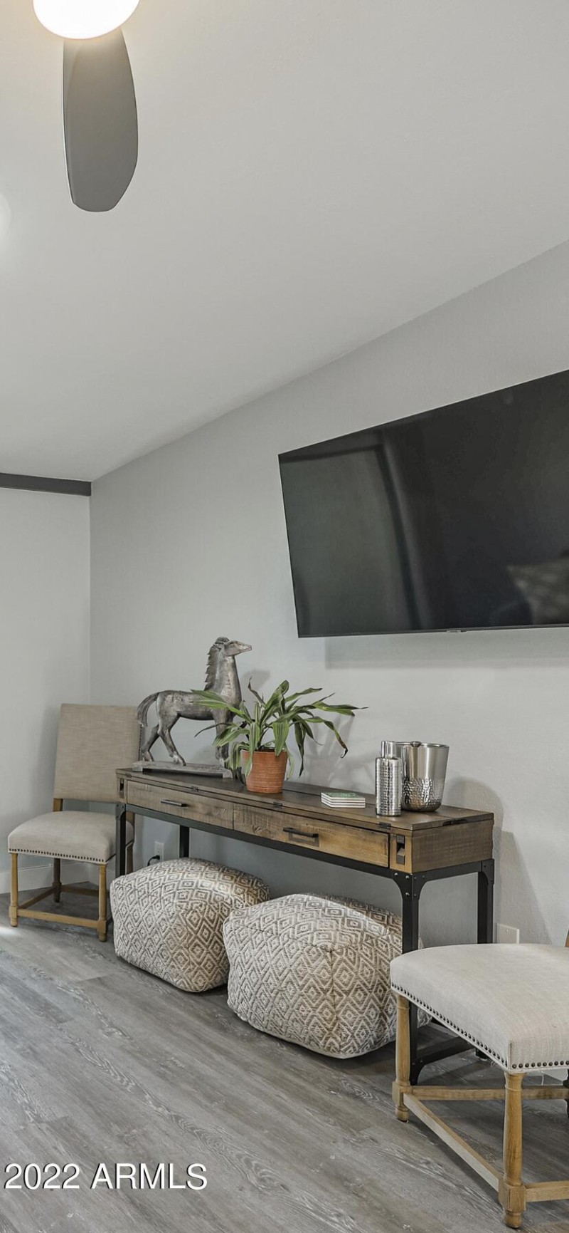 Console Table Expands