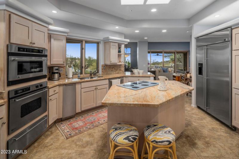 13-web-or-mls-HUB06306