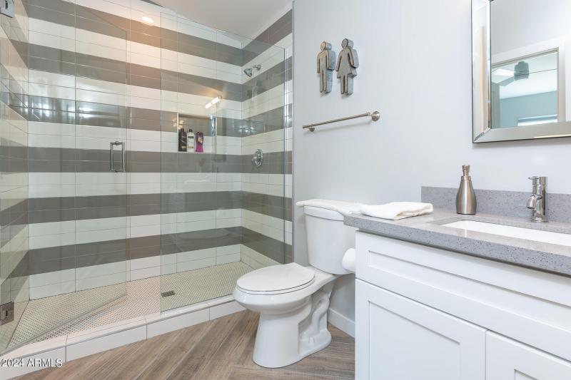 Bathroom-Walk-In-Shower