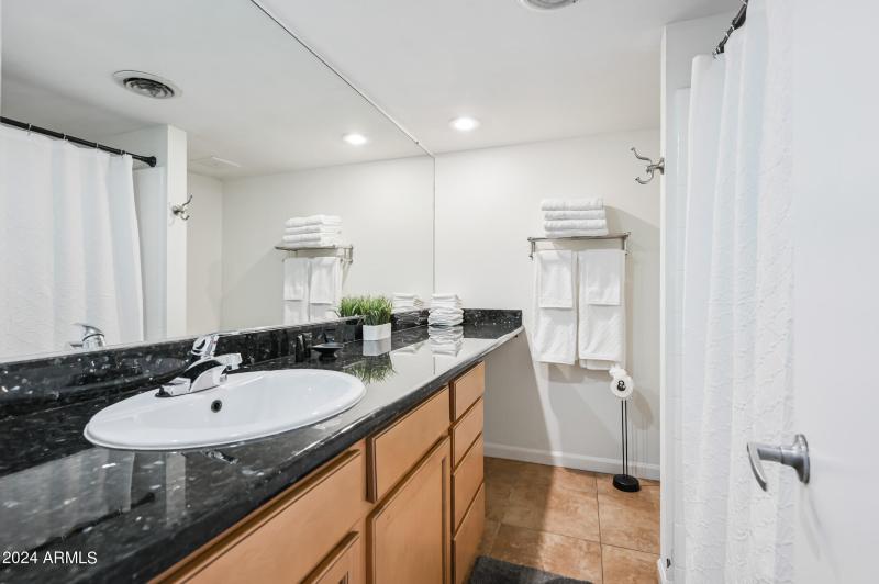 oxupix-1702WTL230-11