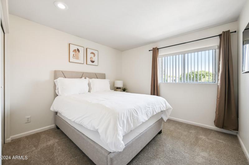 oxupix-1702WTL230-18