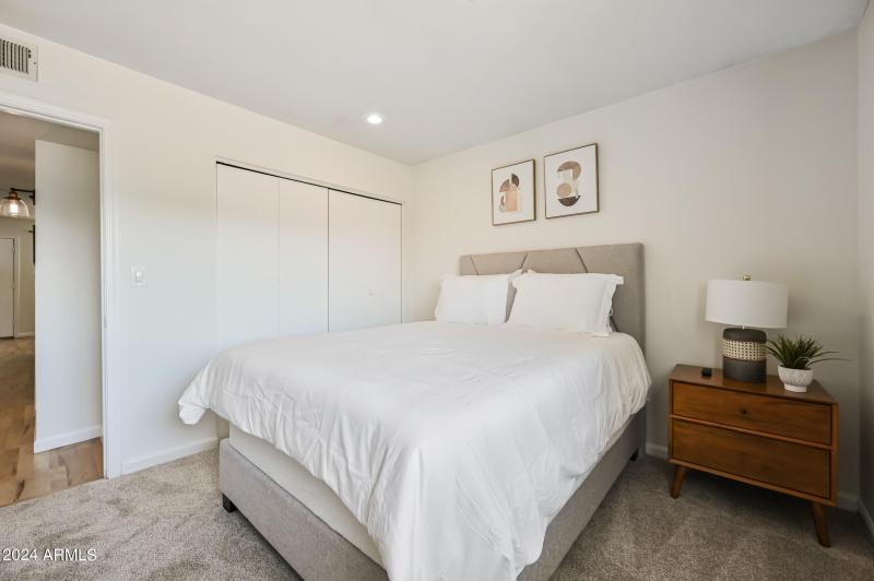 oxupix-1702WTL230-19