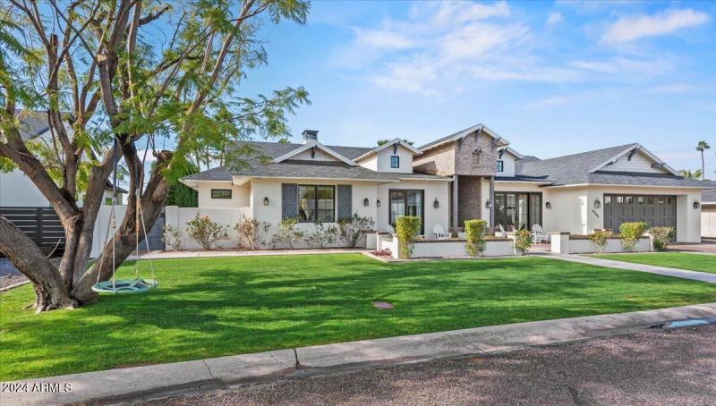 02-4549 E. Calle Tuberia 58