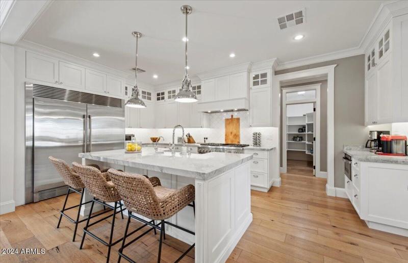 15-4549 E. Calle Tuberia 09