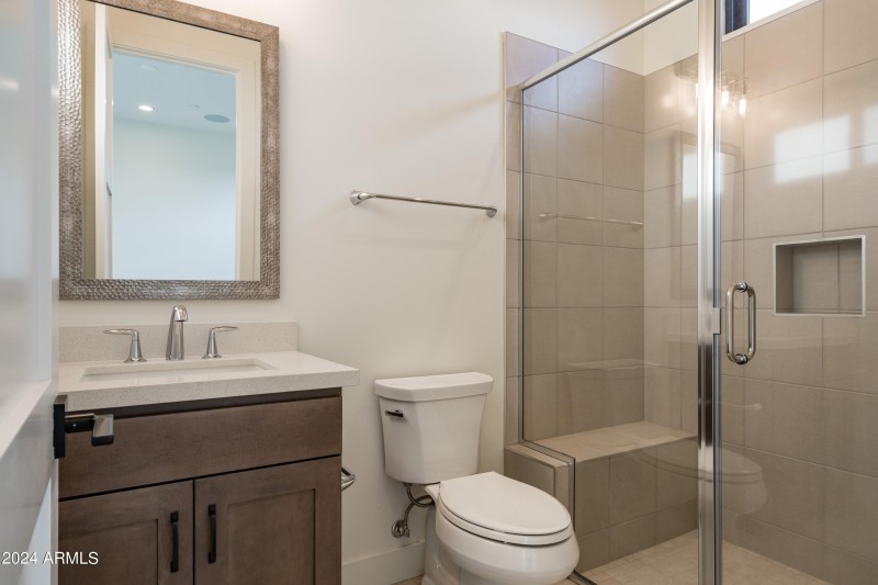 026_Ensuite Bath 2