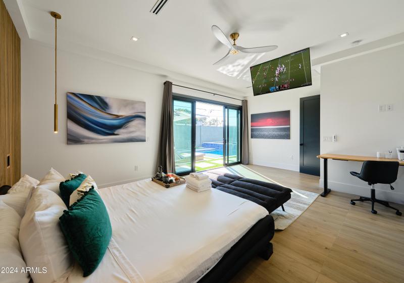 PropertyImageCo_7707E3rdSt_WEB_2