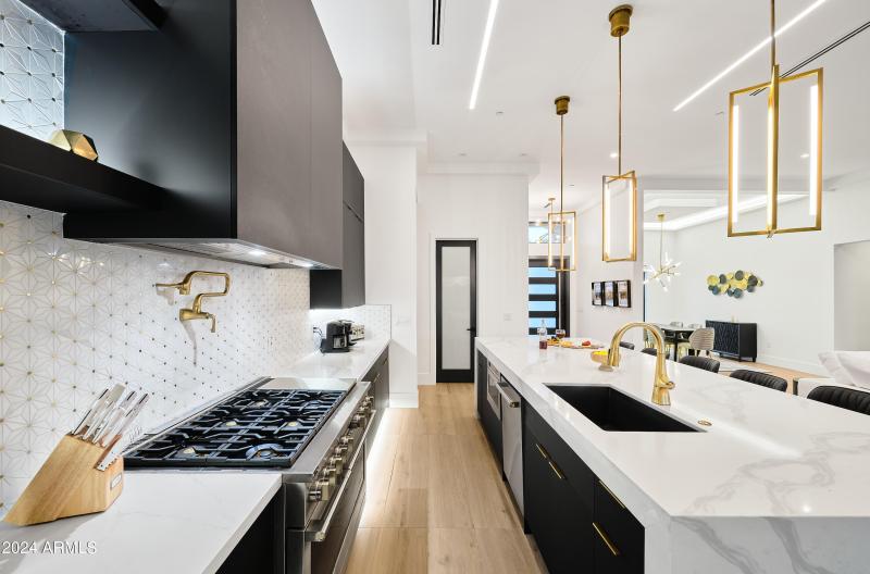 PropertyImageCo_7707E3rdSt_WEB_52