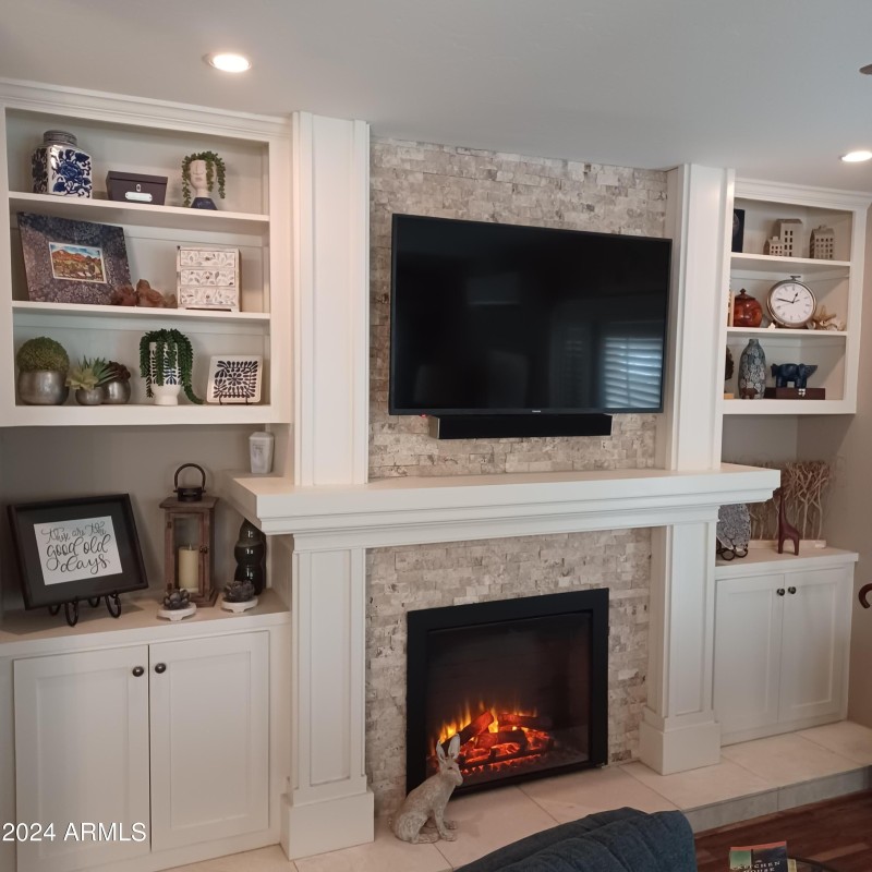 Livingroom fireplace 20240121_124705