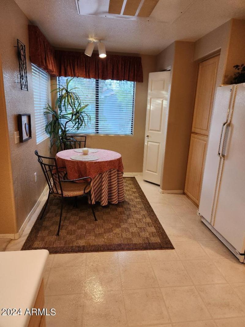 Kitchen Dining & Laundry