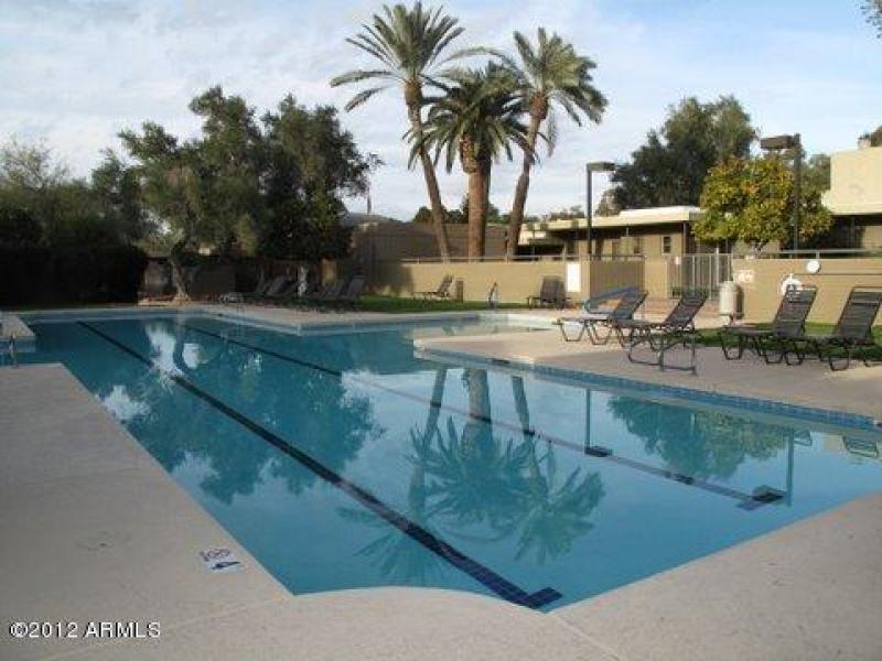 ESTATE CLUB OLYMPIC SIZE POOL