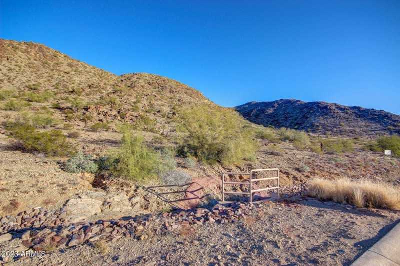 0005-3116 W Briarwood (4)