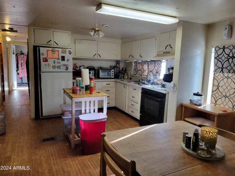 2428 S Coleman