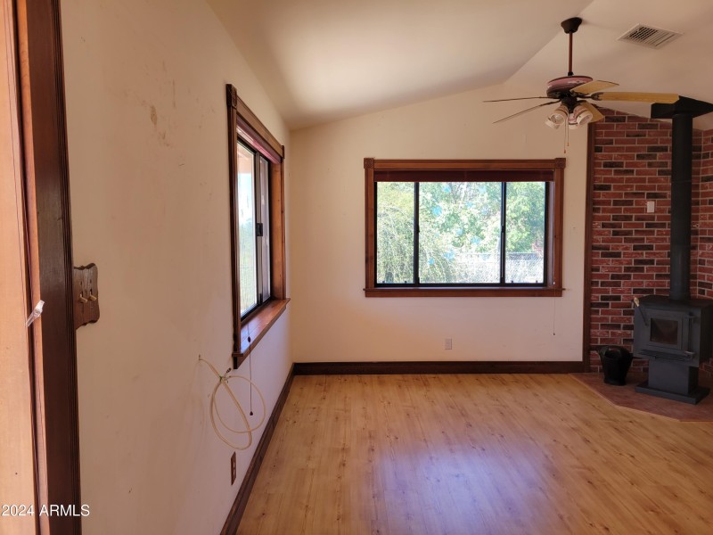 2428 S Coleman