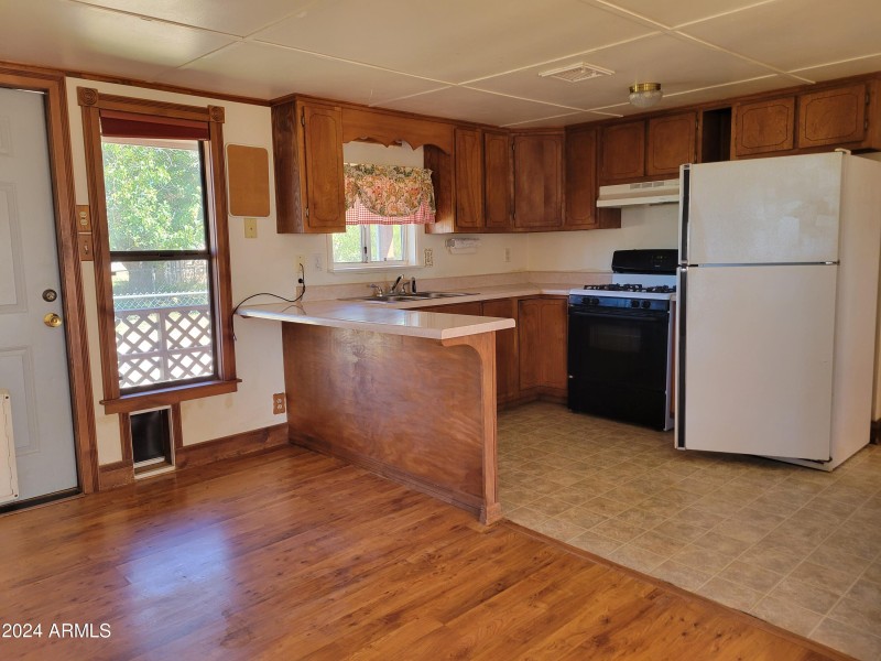 2428 S Coleman