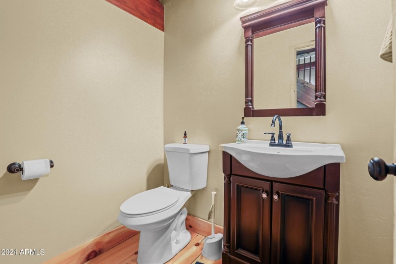 1/2 bath