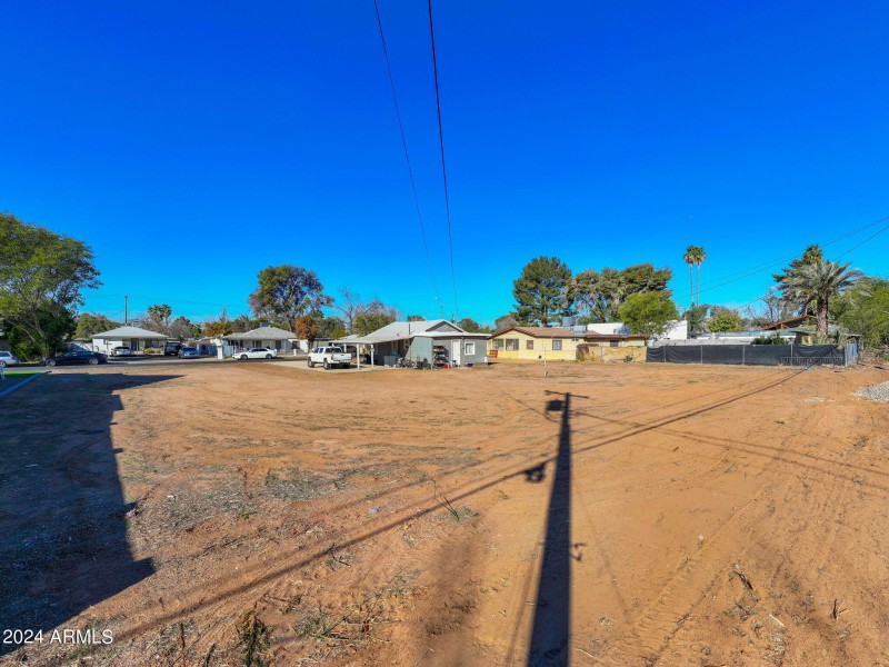 11-2642 N 31st St (11)