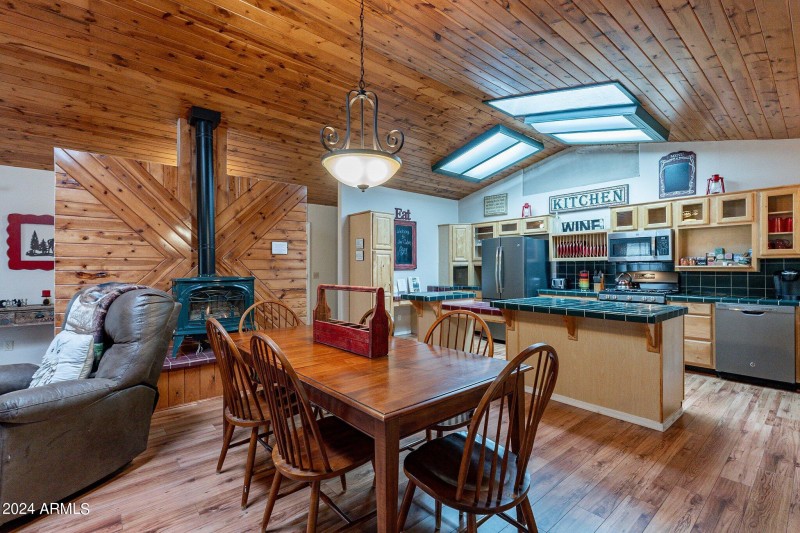 29-web-or-mls-Holly-HD-21