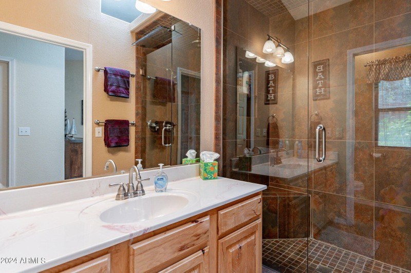 35-web-or-mls-Holly-HD-27