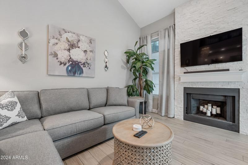 6-1717EUHD1052-ocupix 3-8