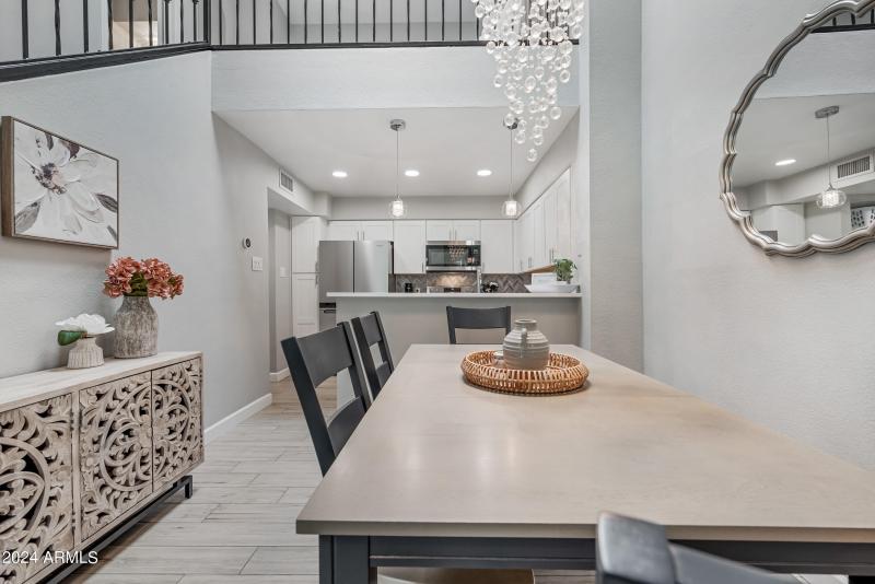 9-1717EUHD1052-ocupix 3-8