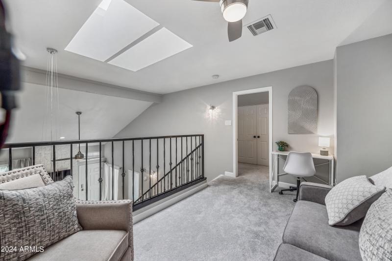 38-1717EUHD1052-ocupix 3-8