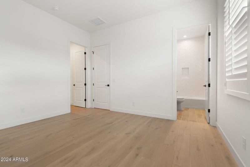 Ensuite #2