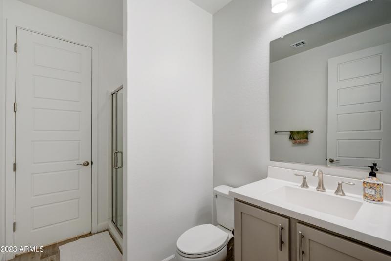 26523 N Thornhill-18