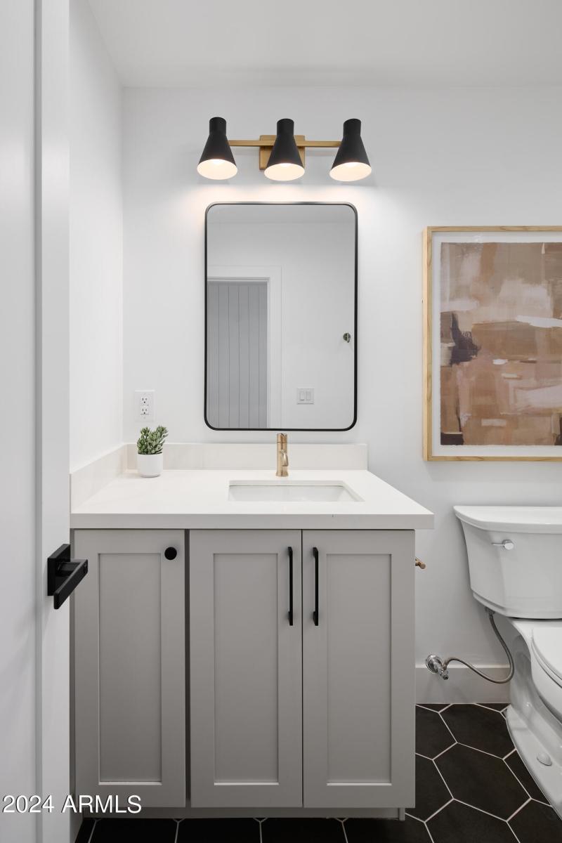 PropertyImageCo_5402EMarilynRd_WEB_10