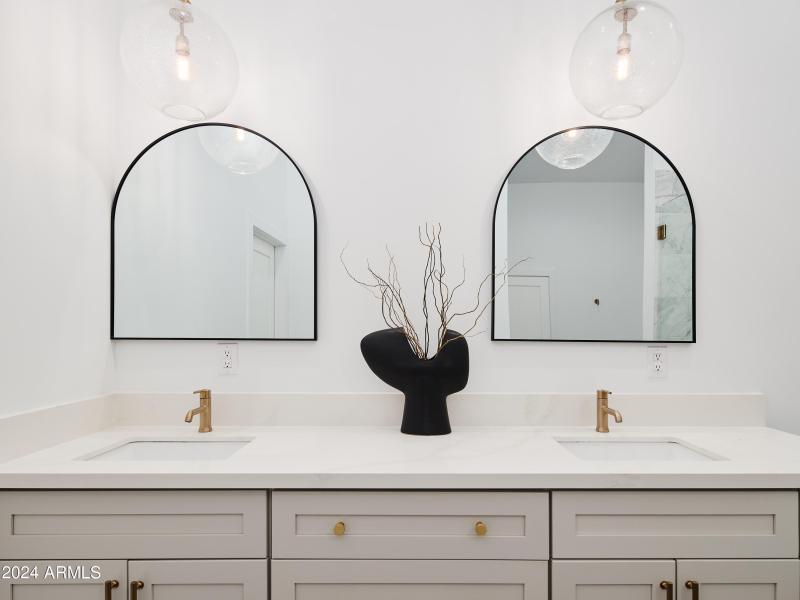 PropertyImageCo_5402EMarilynRd_WEB_28