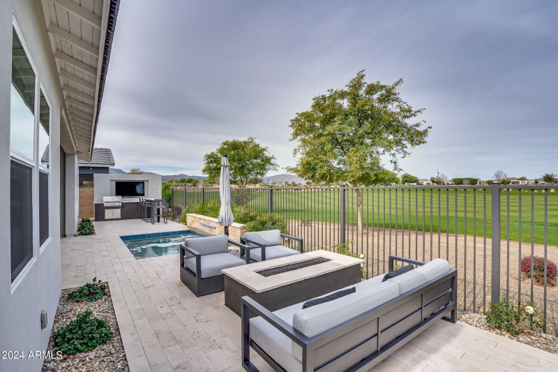 Outdoor Living!