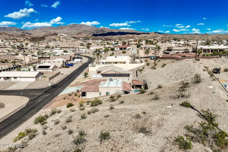 4136CarlsbadDrLotDrone_07