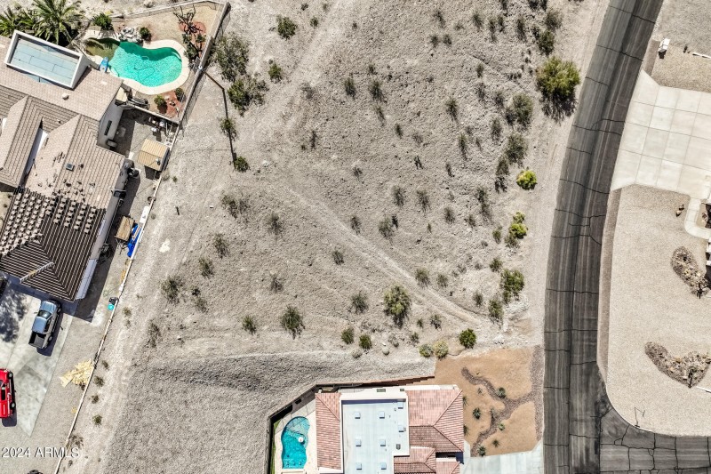 4136CarlsbadDrLotDrone_13