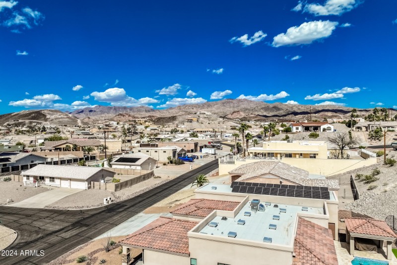 4136CarlsbadDrLotDrone_15