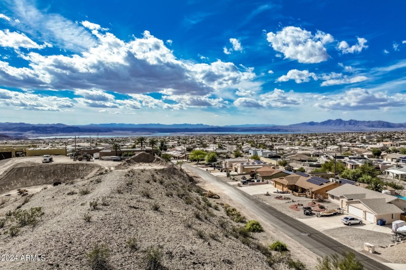 4136CarlsbadDrLotDrone_18