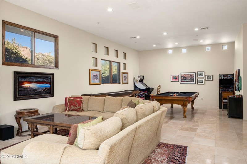 main level game room