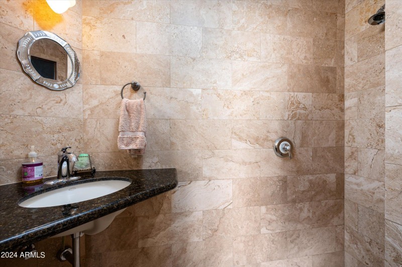 outdoor pool bath w/ shower