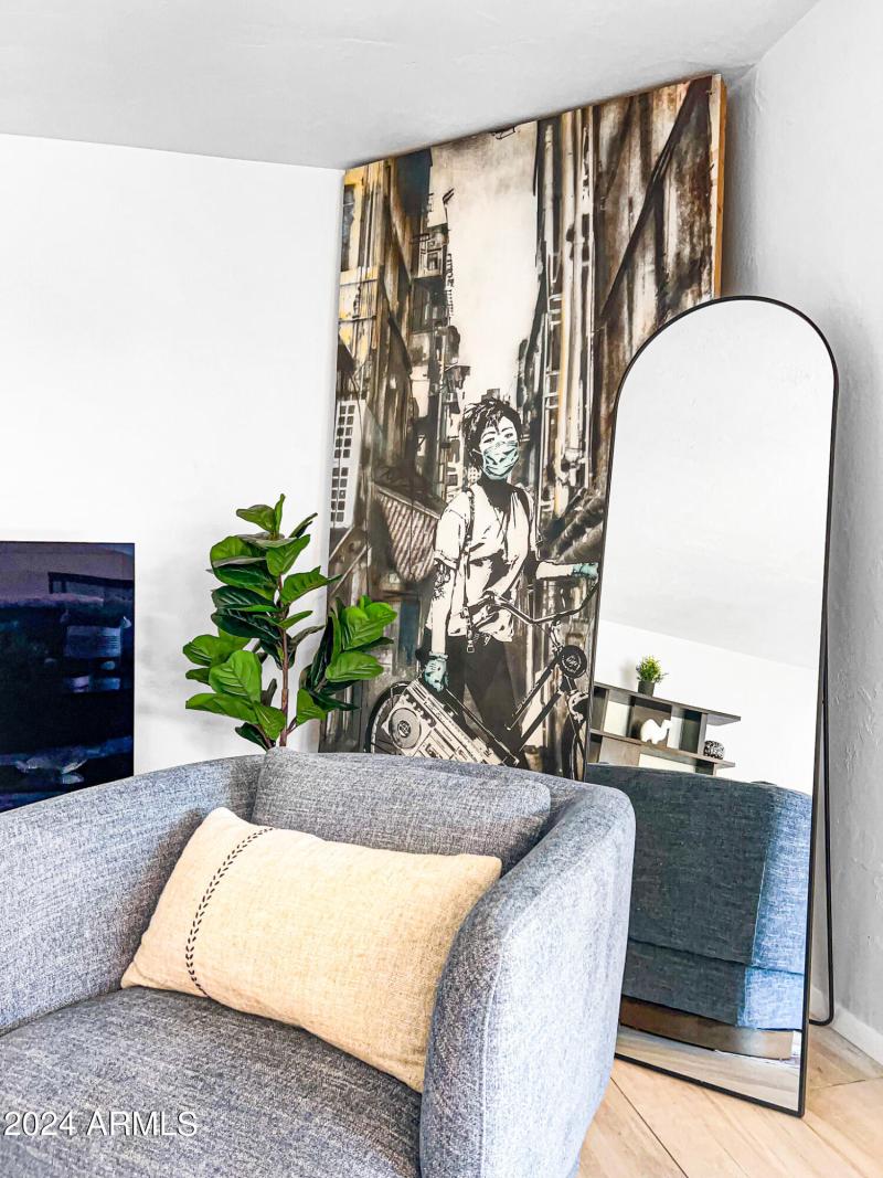 3208d550-227c-4032-a34d-1fc91c6e41fc cop