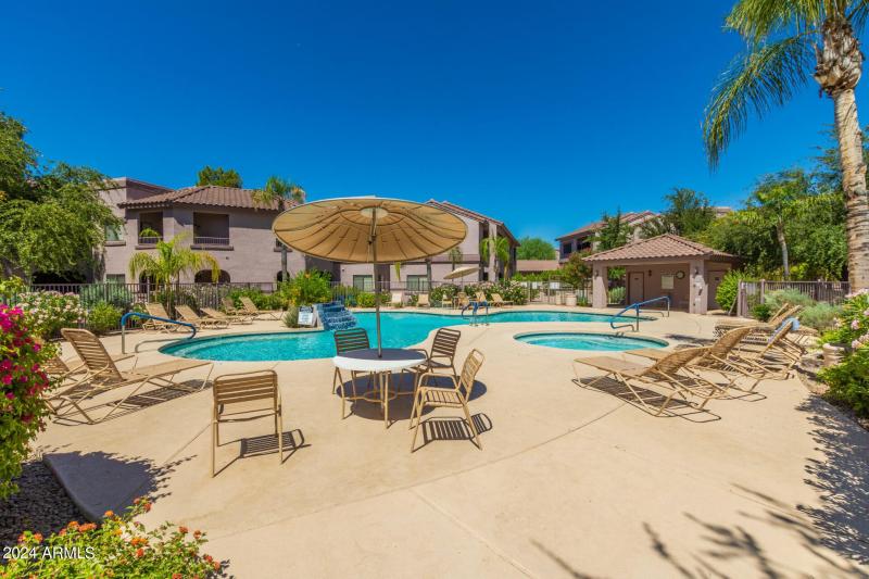 0031-31 - Raintree - Ladera Vista II Con