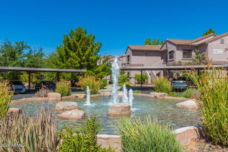 0033-33 - Raintree - Ladera Vista II Con