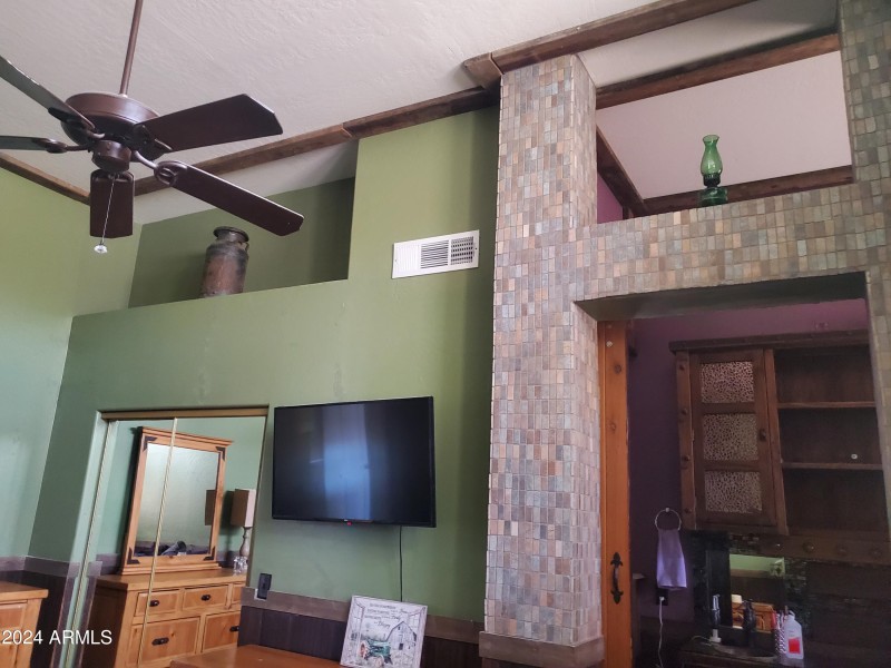 Master bedroom ledges