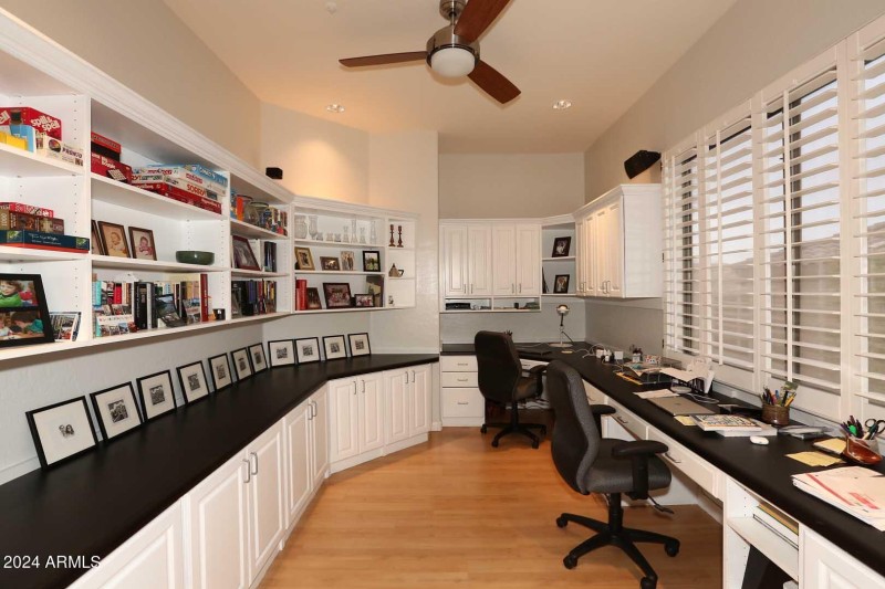 Den-Office (002)